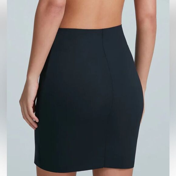 Ladies Commando Control Classic Half Slip with Control Black Size Smalll - Picture 3 of 8